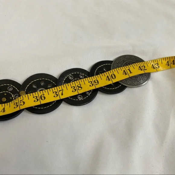 Boho circle cutout hip concho belt - Picture 8 of 9